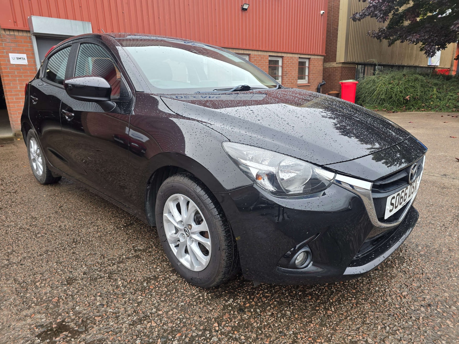 Used Mazda Mazda2 2017 for sale - 76132392: Photo 1