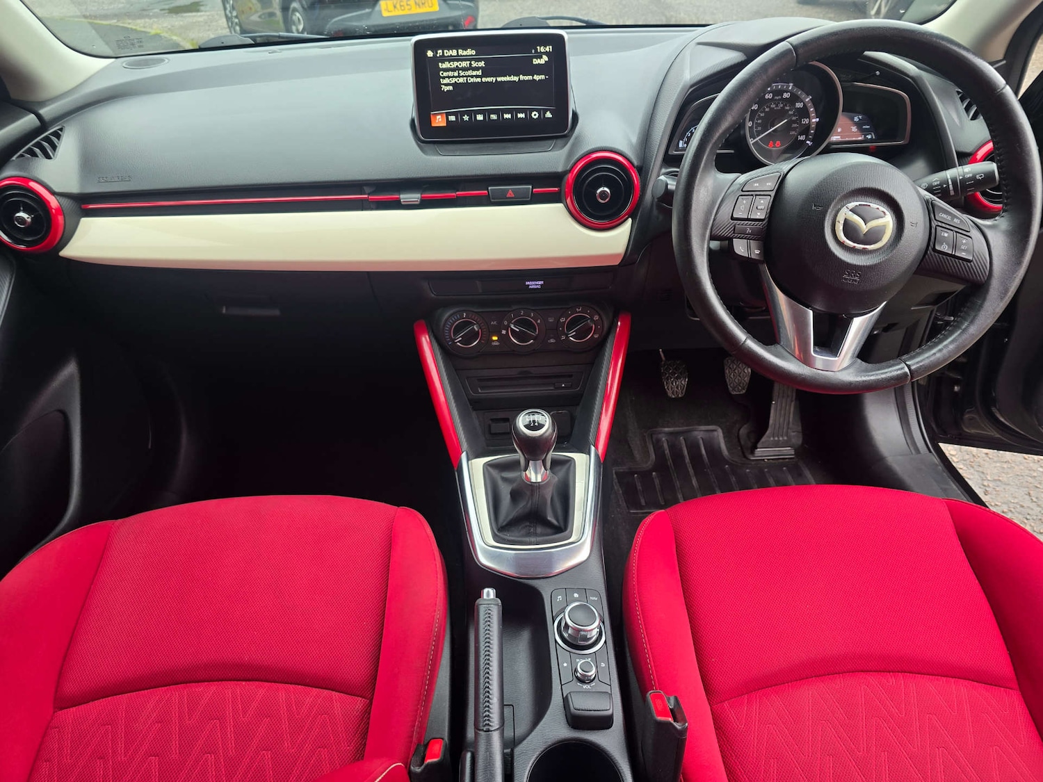 Used Mazda Mazda2 2017 for sale - 76132392: Photo 17