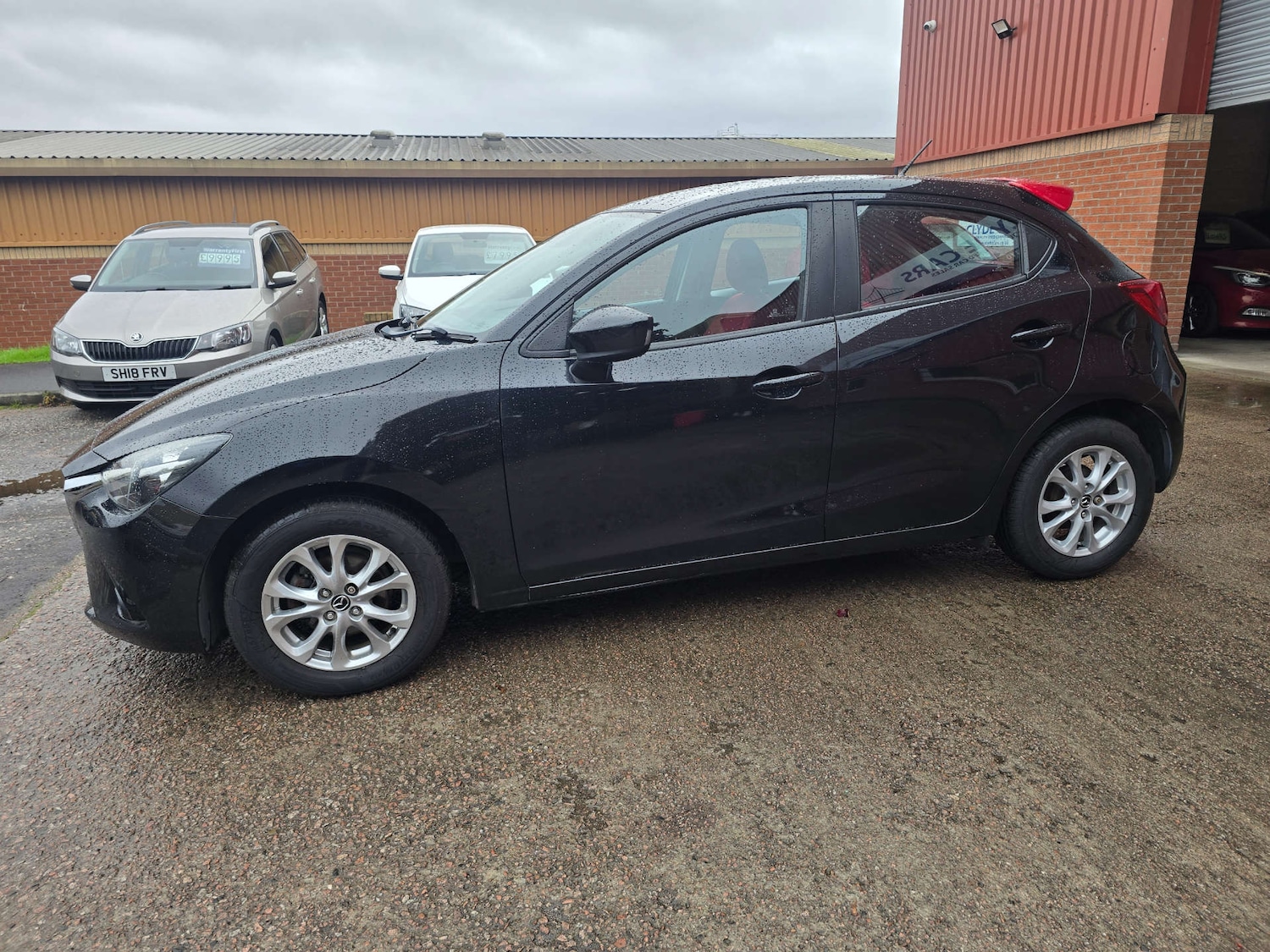 Used Mazda Mazda2 2017 for sale - 76132392: Photo 27