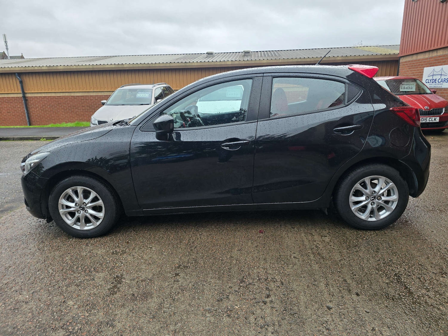 Used Mazda Mazda2 2017 for sale - 76132392: Photo 28