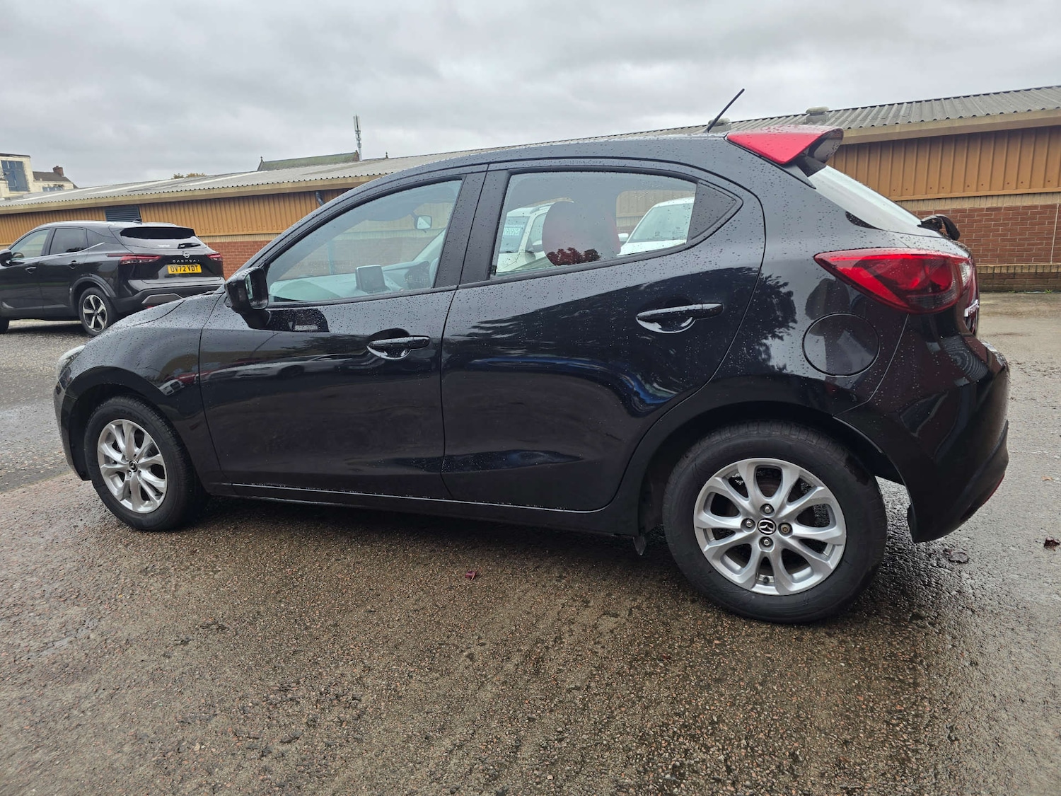 Used Mazda Mazda2 2017 for sale - 76132392: Photo 29