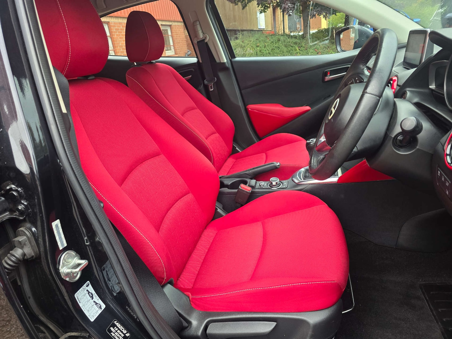 Used Mazda Mazda2 2017 for sale - 76132392: Photo 43