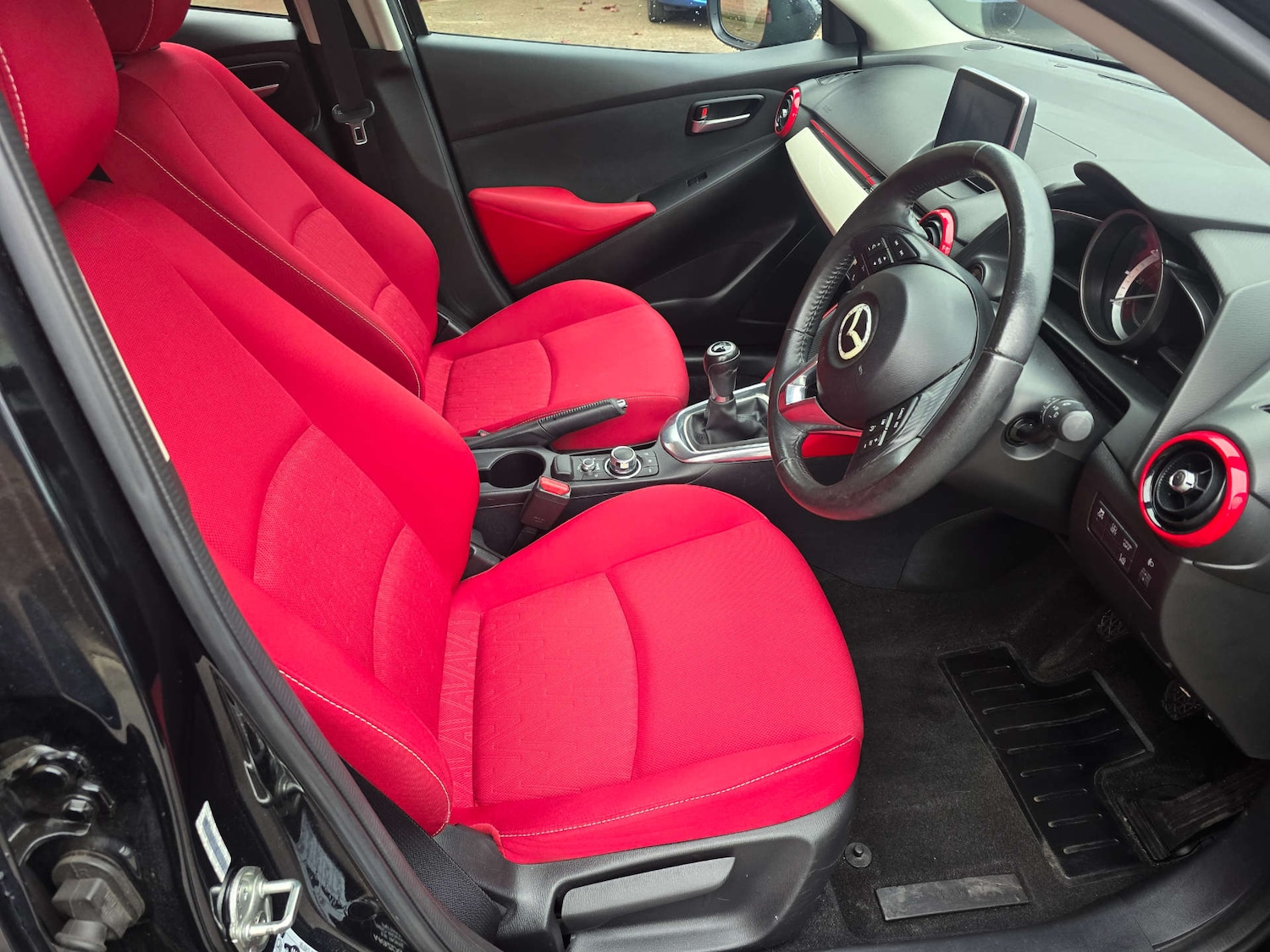 Used Mazda Mazda2 2017 for sale - 76132392: Photo 44