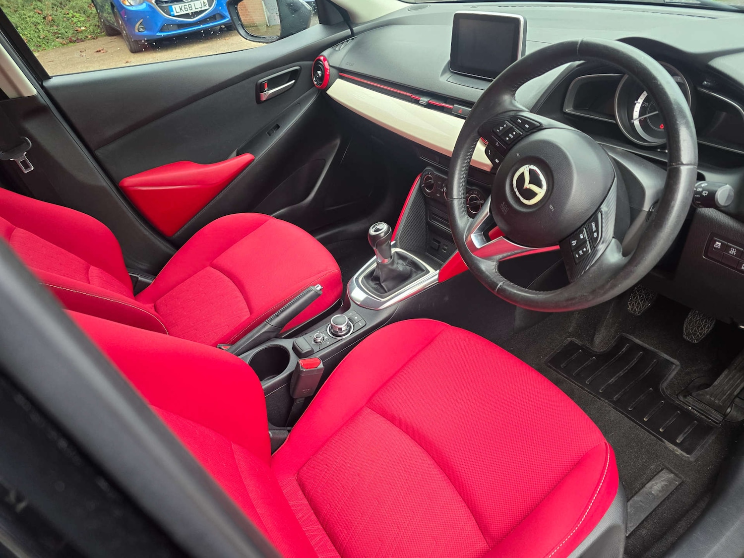 Used Mazda Mazda2 2017 for sale - 76132392: Photo 45
