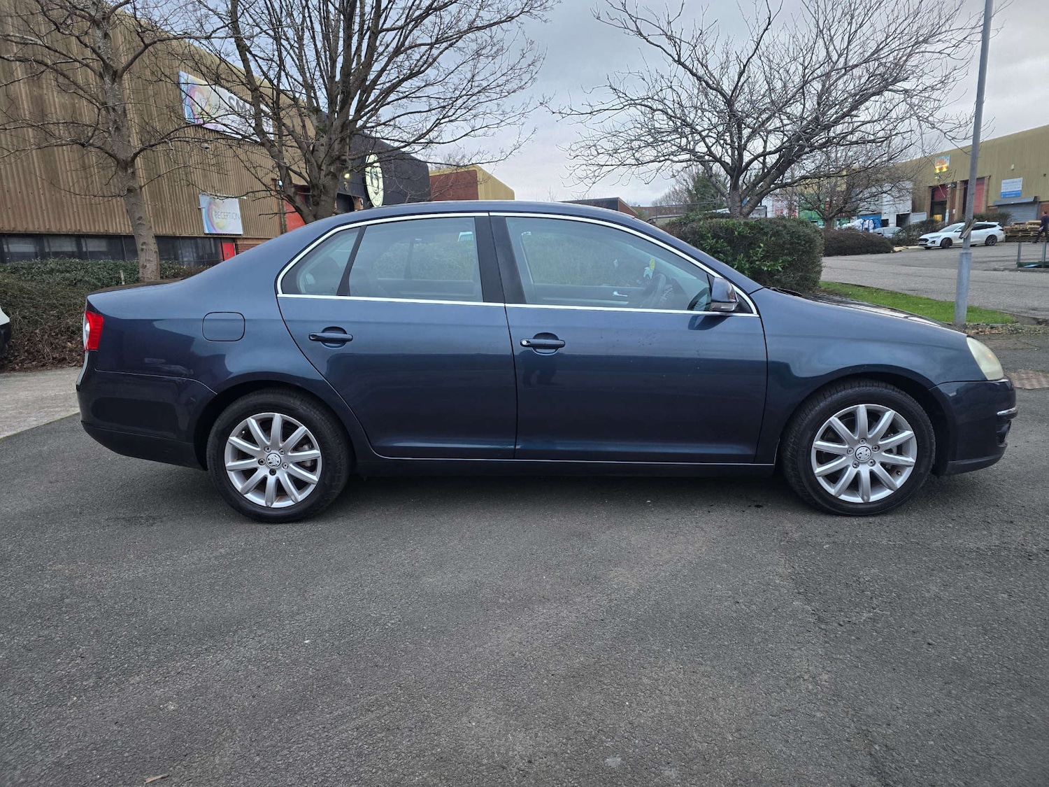 Used Volkswagen Jetta 2009 for sale - 77383367: Photo 37