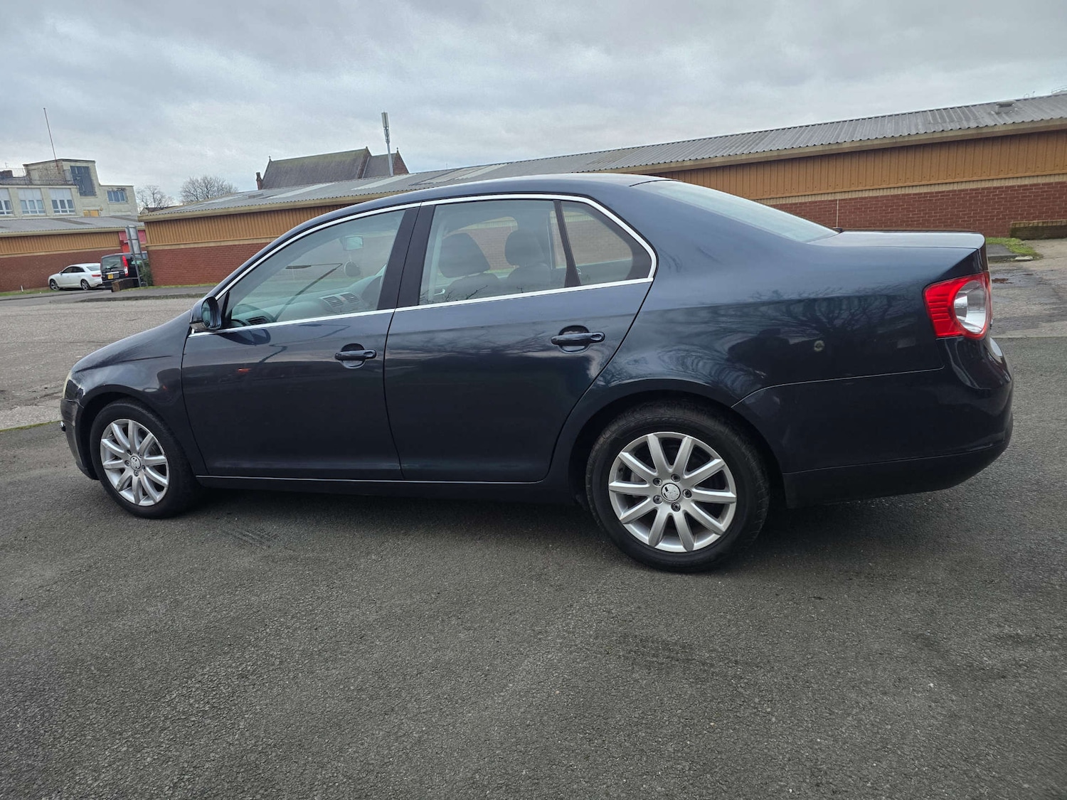 Used Volkswagen Jetta 2009 for sale - 77383367: Photo 7