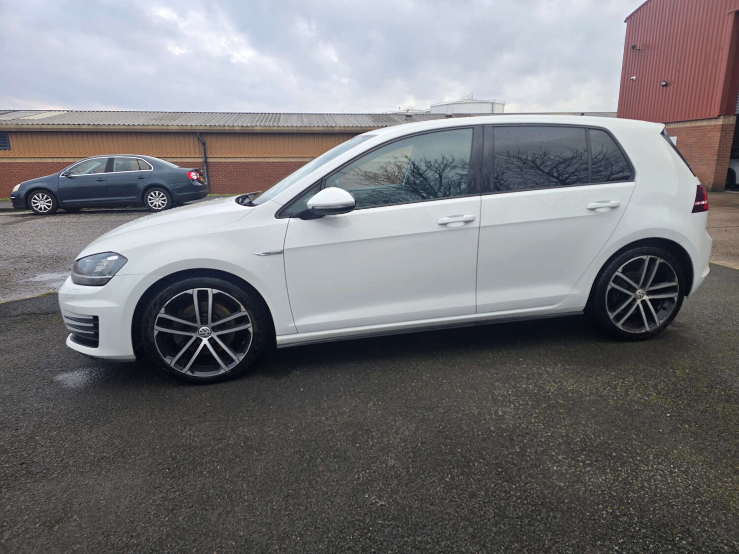 Used Volkswagen Golf 2016 for sale - 77547625: Photo 28