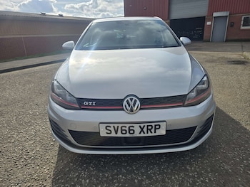 Used Volkswagen Golf 2016 for sale - 78736203: Photo