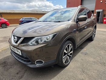 Used Nissan Qashqai 2016 for sale - 79400379: Photo