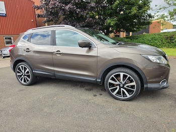 Used Nissan Qashqai 2016 for sale - 79400379: Photo