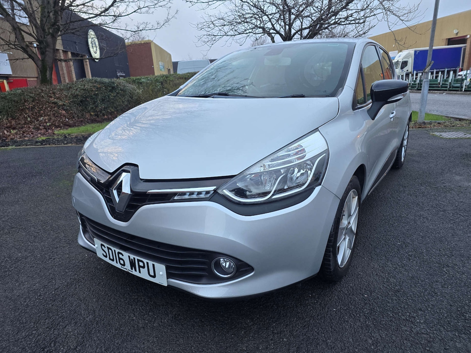 Used Renault Clio 2016 for sale - 76896323: Photo 24