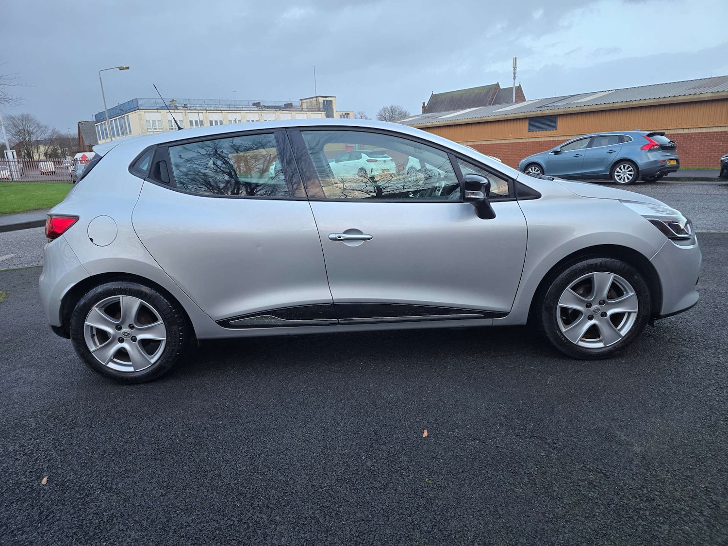 Used Renault Clio 2016 for sale - 76896323: Photo 40