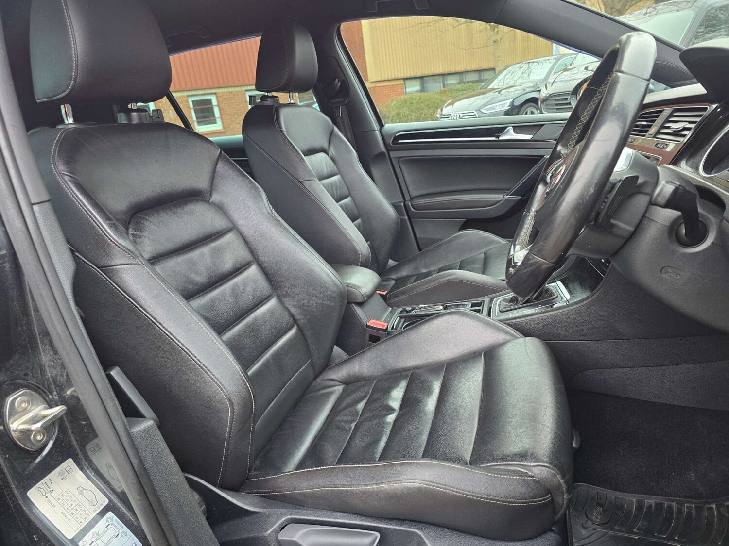 Used Volkswagen Golf 2016 for sale - 77558215: Photo 11