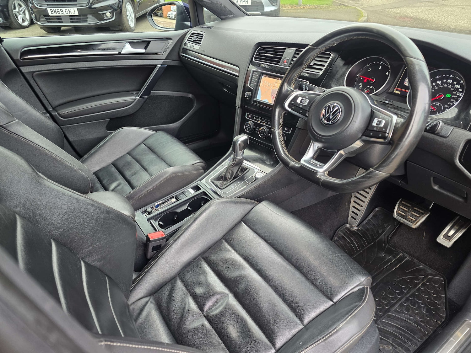 Used Volkswagen Golf 2016 for sale - 77558215: Photo 12