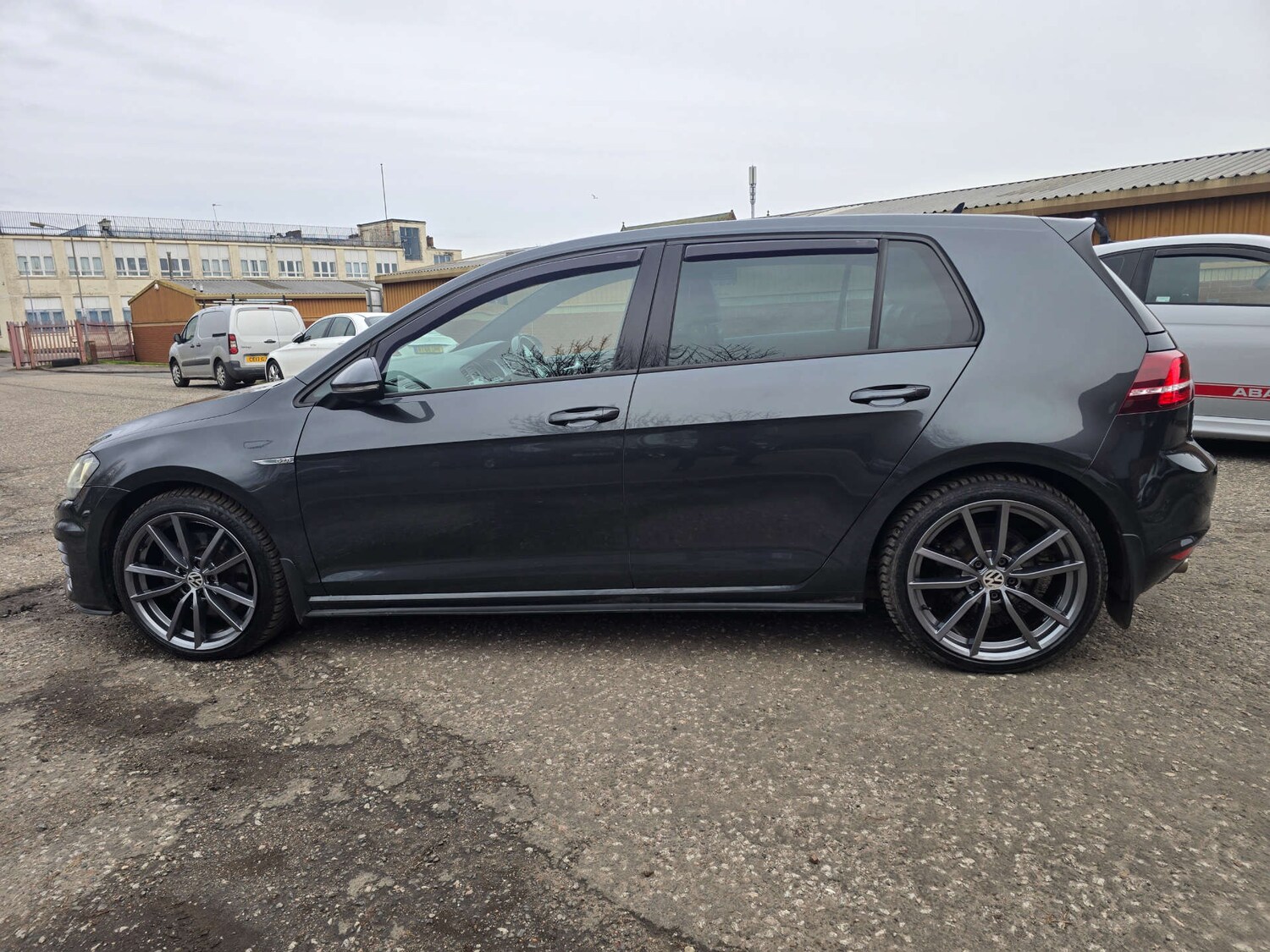 Used Volkswagen Golf 2016 for sale - 77558215: Photo 29