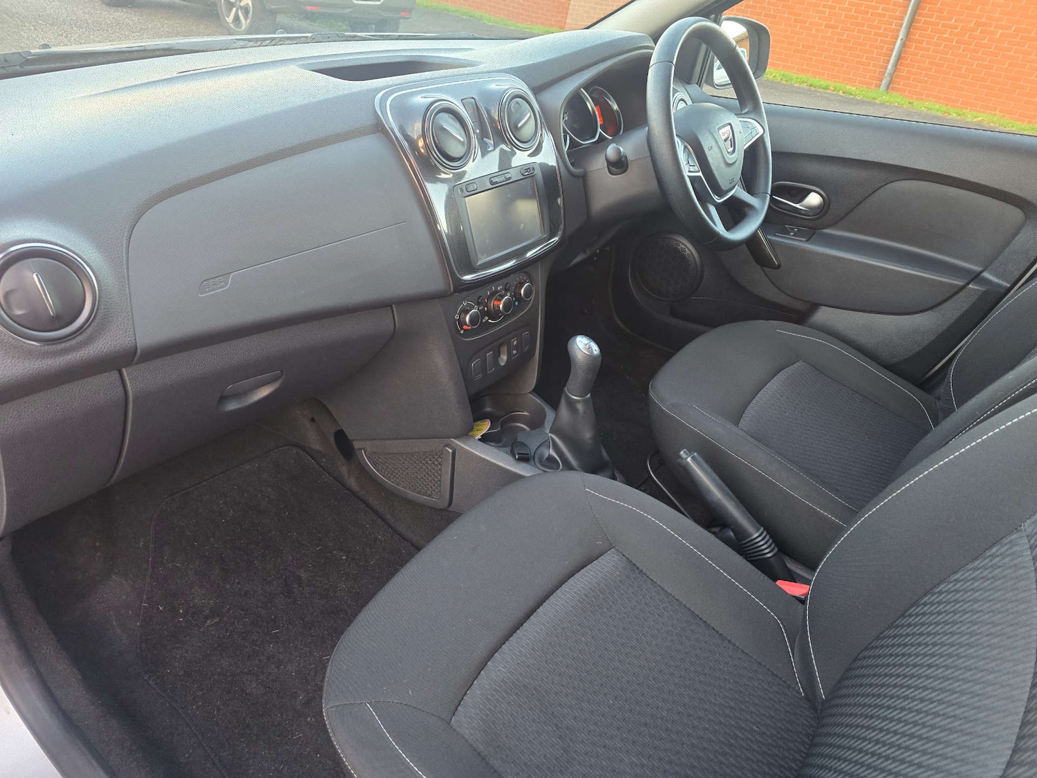 Used Dacia Sandero 2017 for sale - 76628291: Photo 15