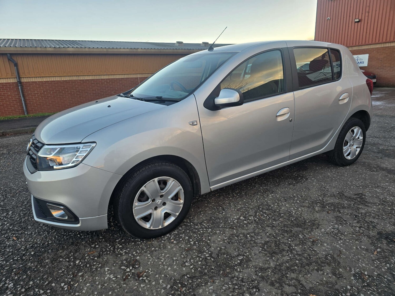Used Dacia Sandero 2017 for sale - 76628291: Photo 26