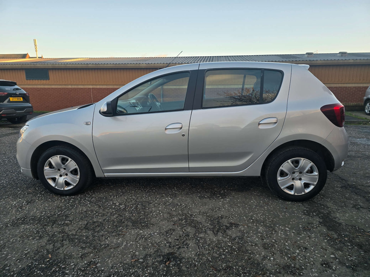 Used Dacia Sandero 2017 for sale - 76628291: Photo 29