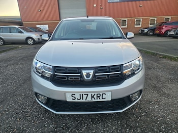 Used Dacia Sandero 2017 for sale - 76628291: Photo