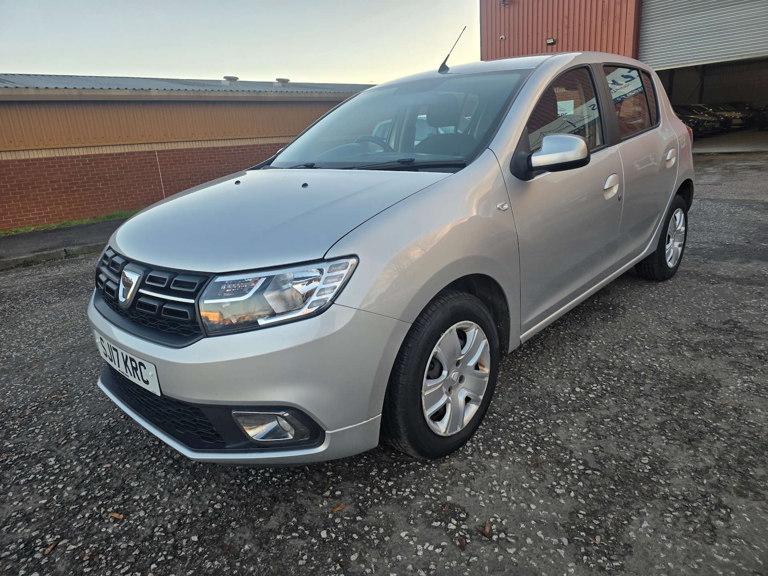Used Dacia Sandero 2017 for sale - 76628291: Photo 3