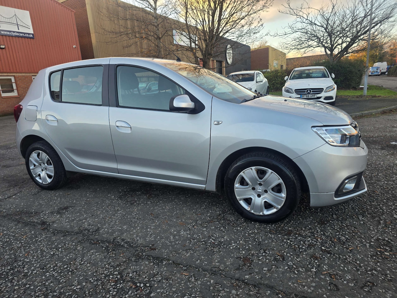 Used Dacia Sandero 2017 for sale - 76628291: Photo 39