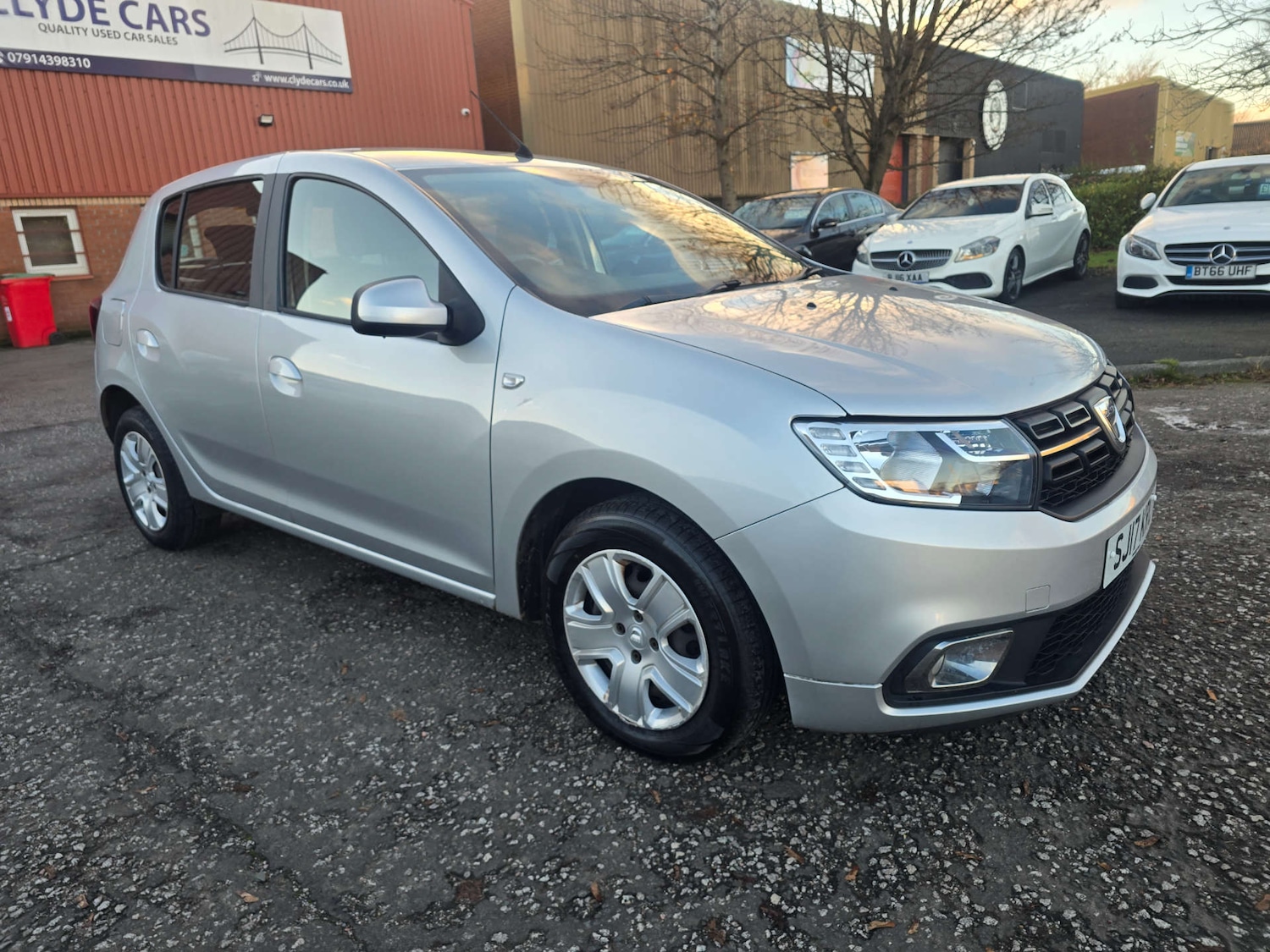 Used Dacia Sandero 2017 for sale - 76628291: Photo 40