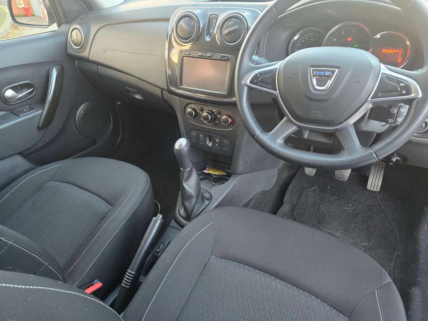 Used Dacia Sandero 2017 for sale - 76628291: Photo 45