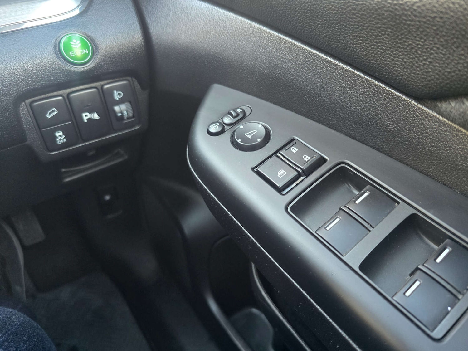 Used Honda CR-V 2016 for sale - 76547287: Photo 64