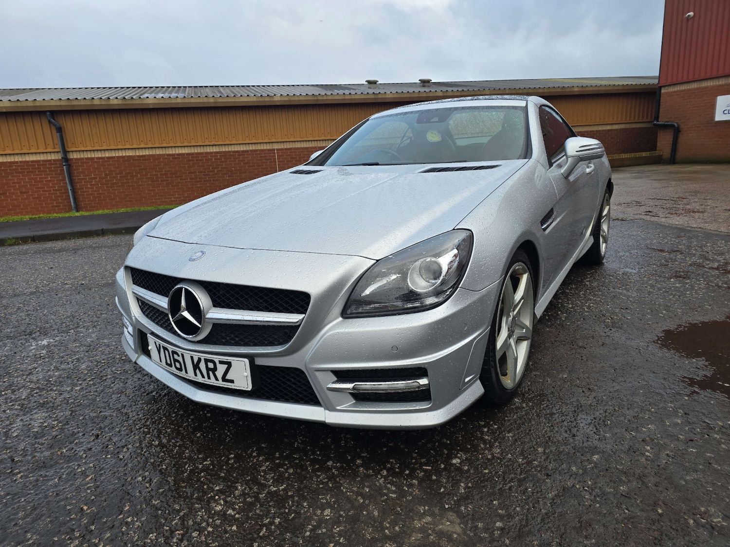 Used Mercedes-Benz SLK 2011 for sale - 77342895: Photo 24