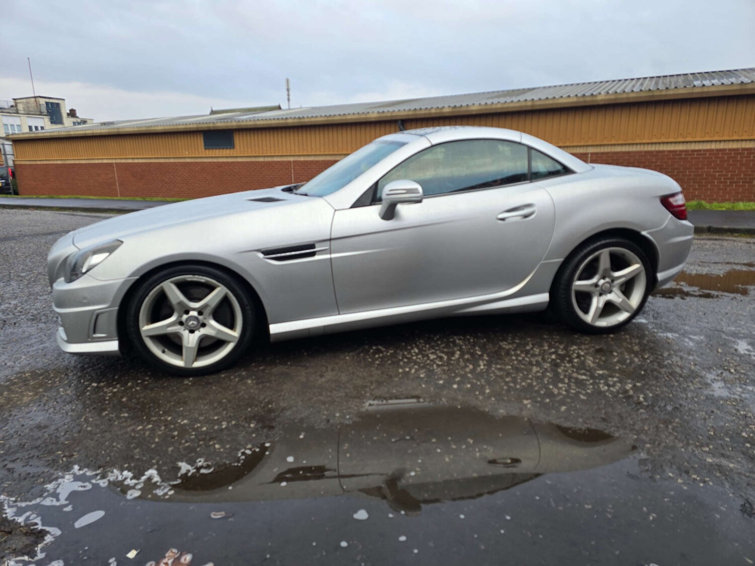 Used Mercedes-Benz SLK 2011 for sale - 77342895: Photo 27