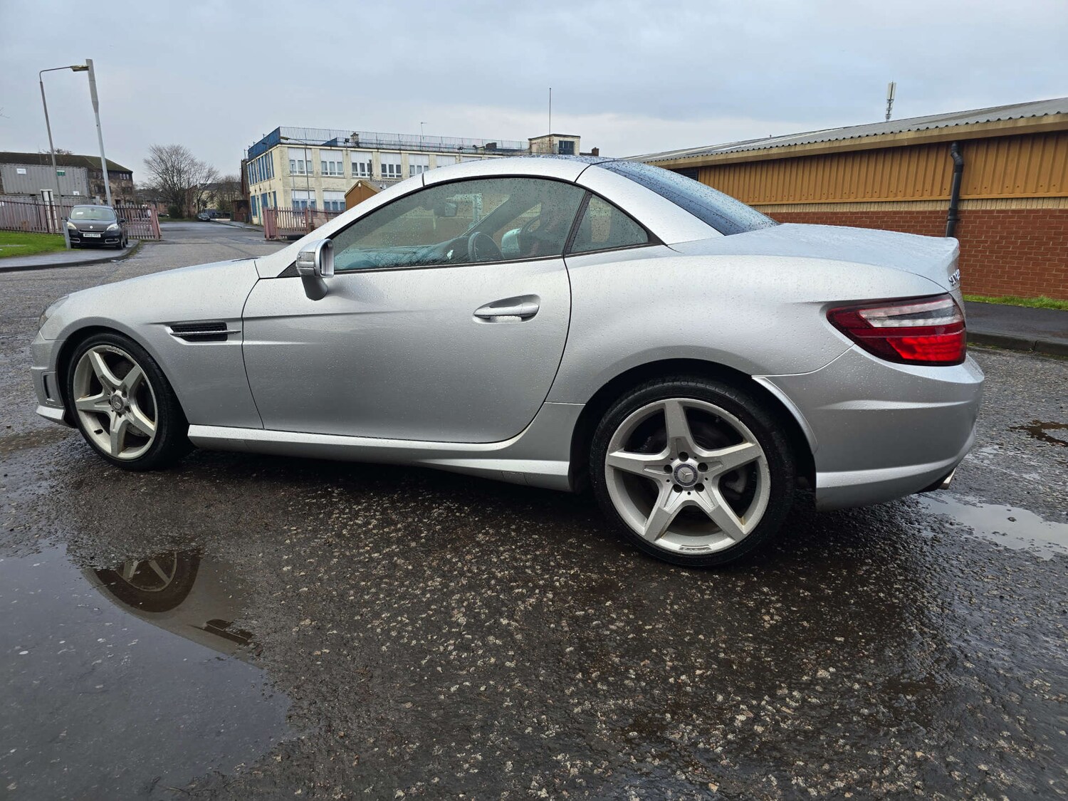 Used Mercedes-Benz SLK 2011 for sale - 77342895: Photo 29