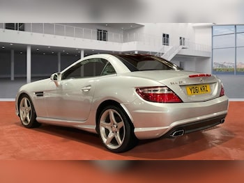 Used Mercedes-Benz SLK 2011 for sale - 77342895: Photo
