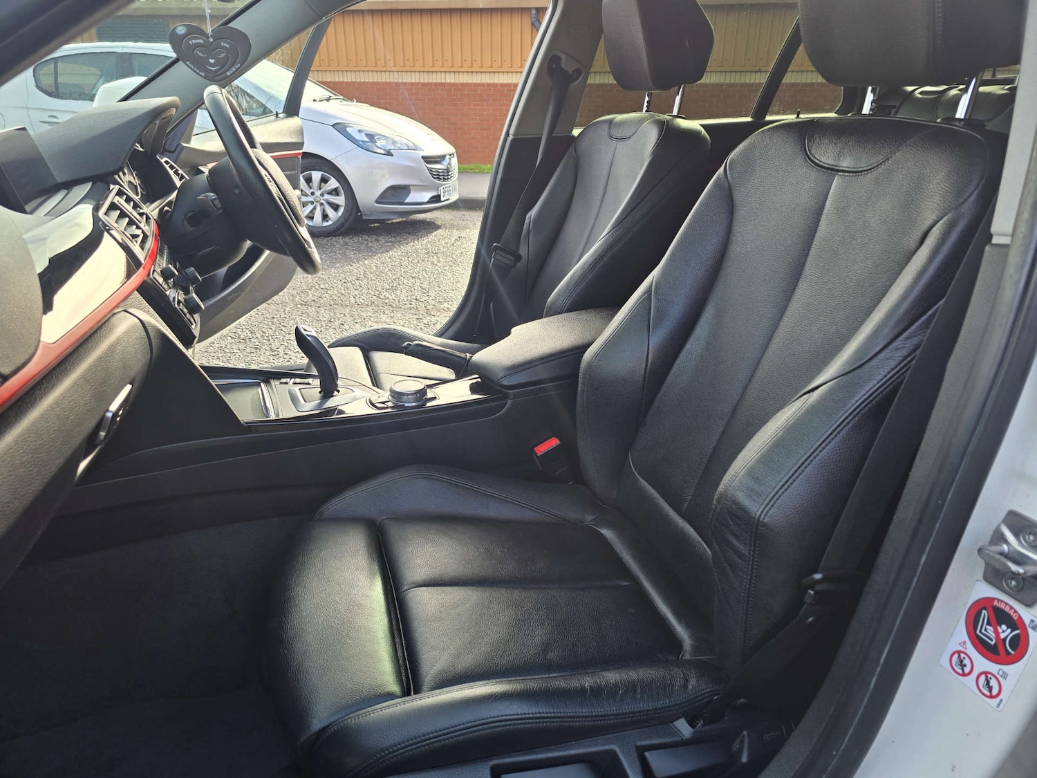 Used BMW 3 Series 2015 for sale - 77889942: Photo 11