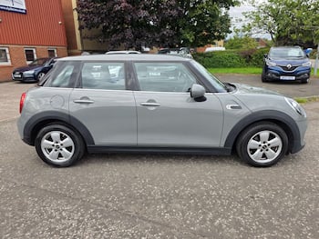 Used MINI Hatch 2018 for sale - 79628559: Photo