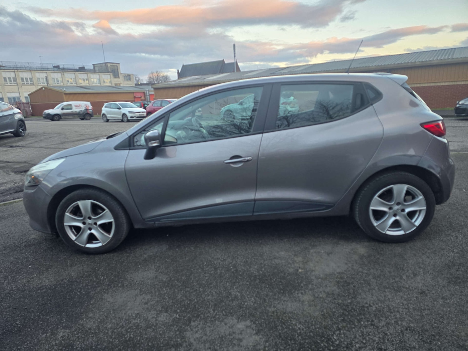 Used Renault Clio 2013 for sale - 77370972: Photo 27