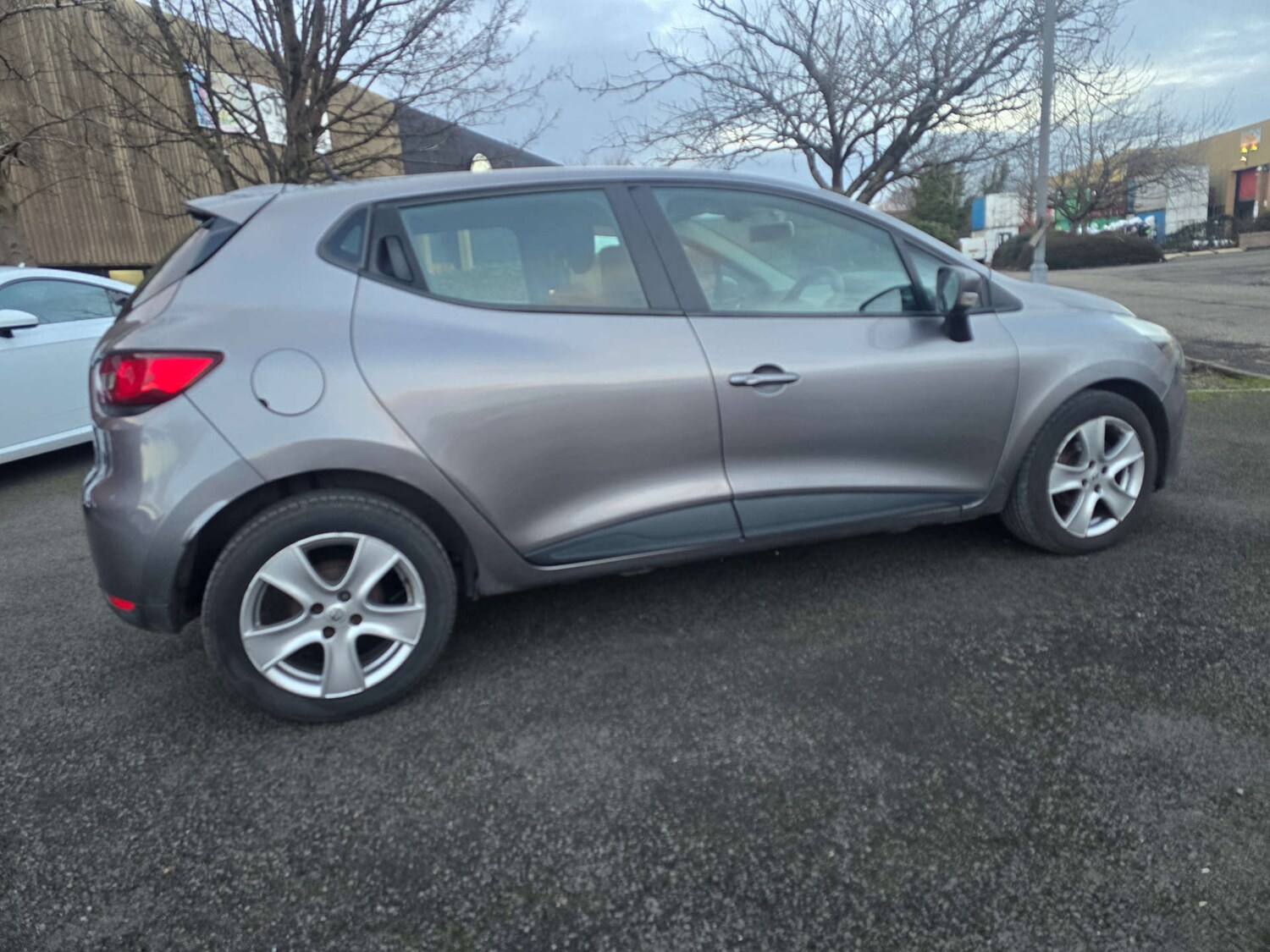 Used Renault Clio 2013 for sale - 77370972: Photo 35