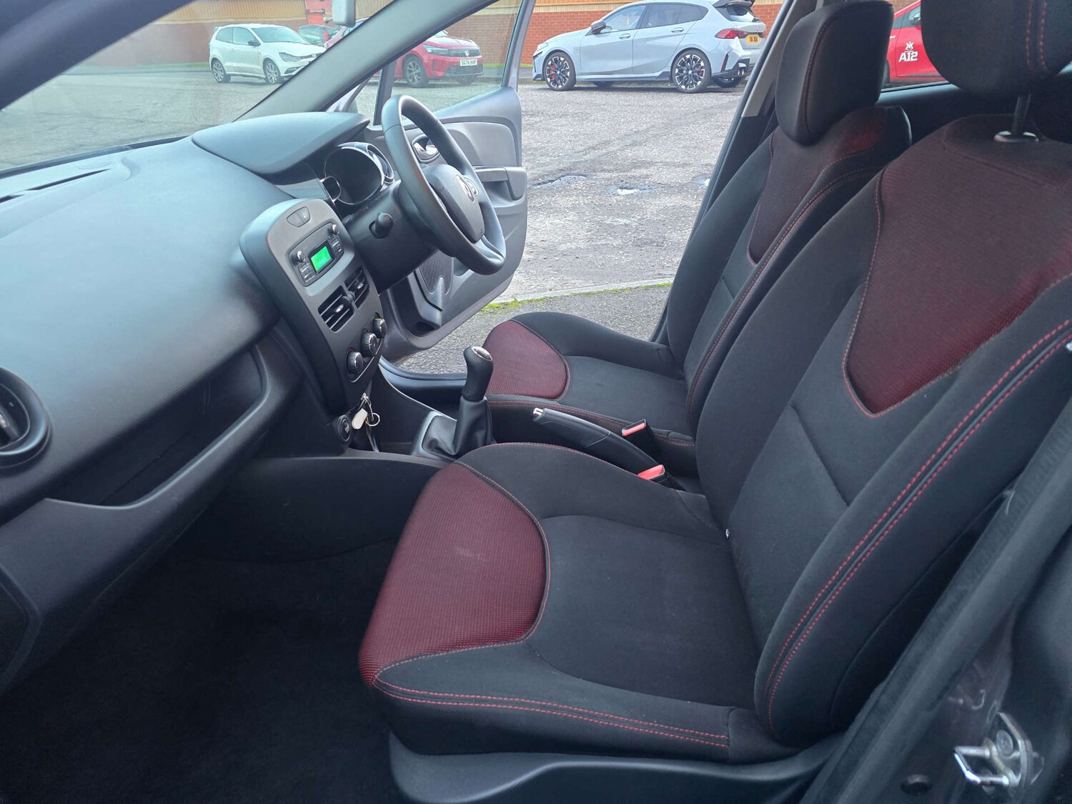 Used Renault Clio 2013 for sale - 77370972: Photo 45