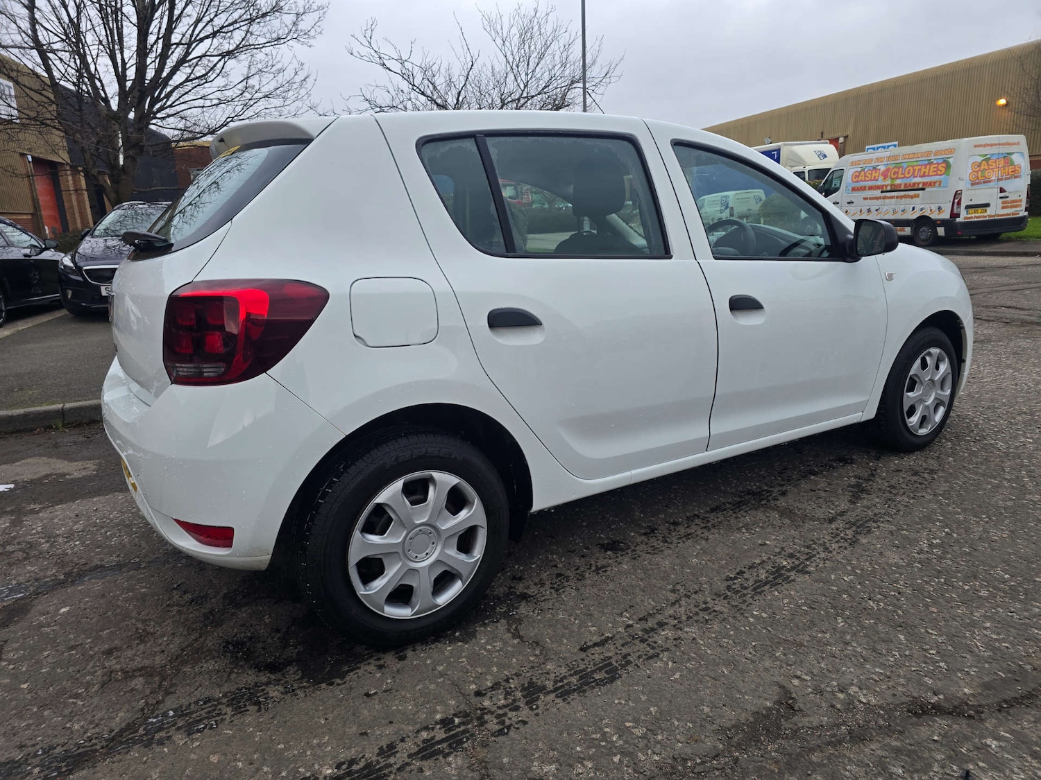 Used Dacia Sandero 2017 for sale - 77380657: Photo 35