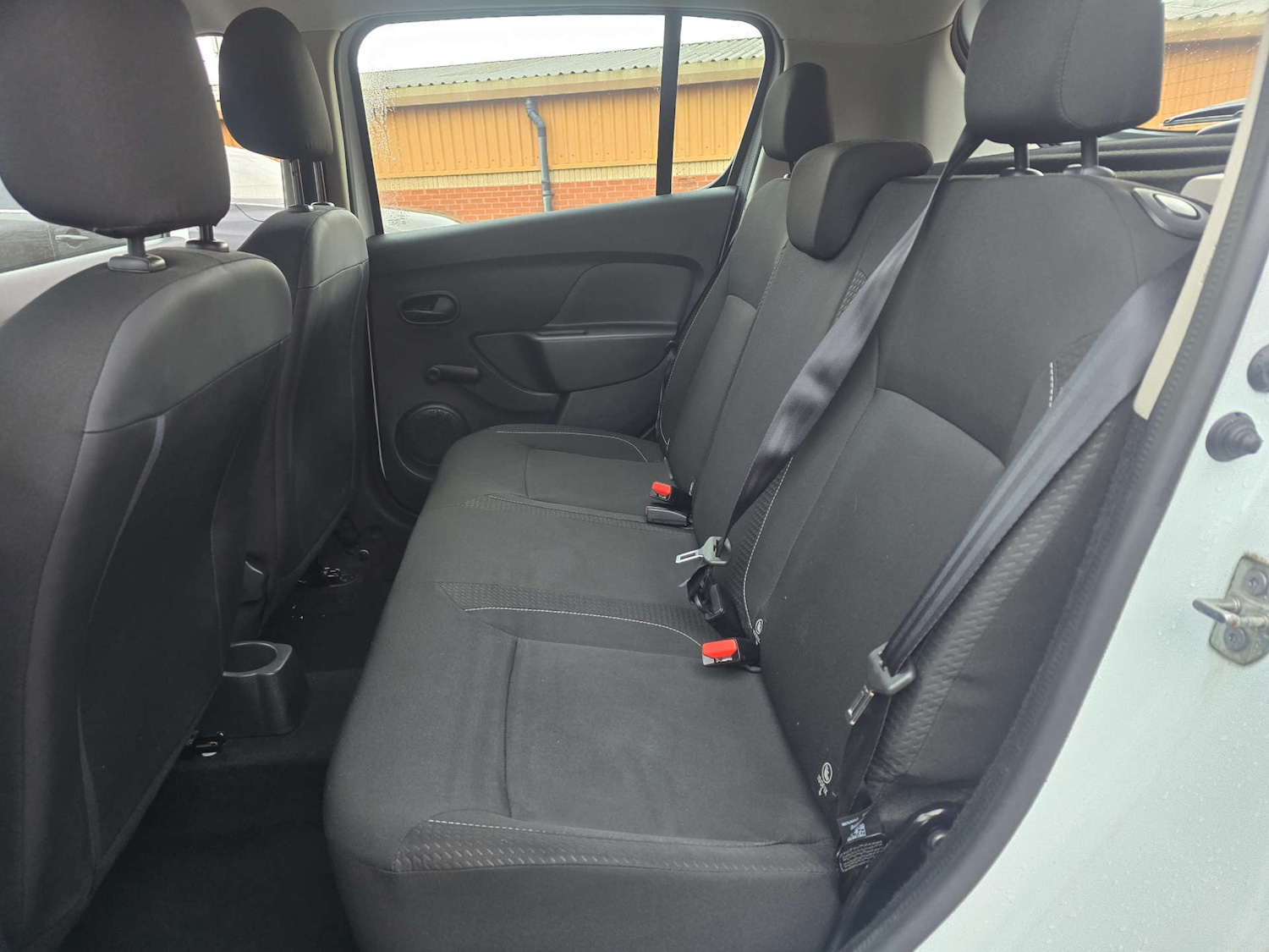 Used Dacia Sandero 2017 for sale - 77380657: Photo 47