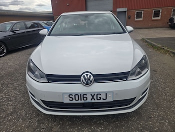 Used Volkswagen Golf 2016 for sale - 76277862: Photo 2