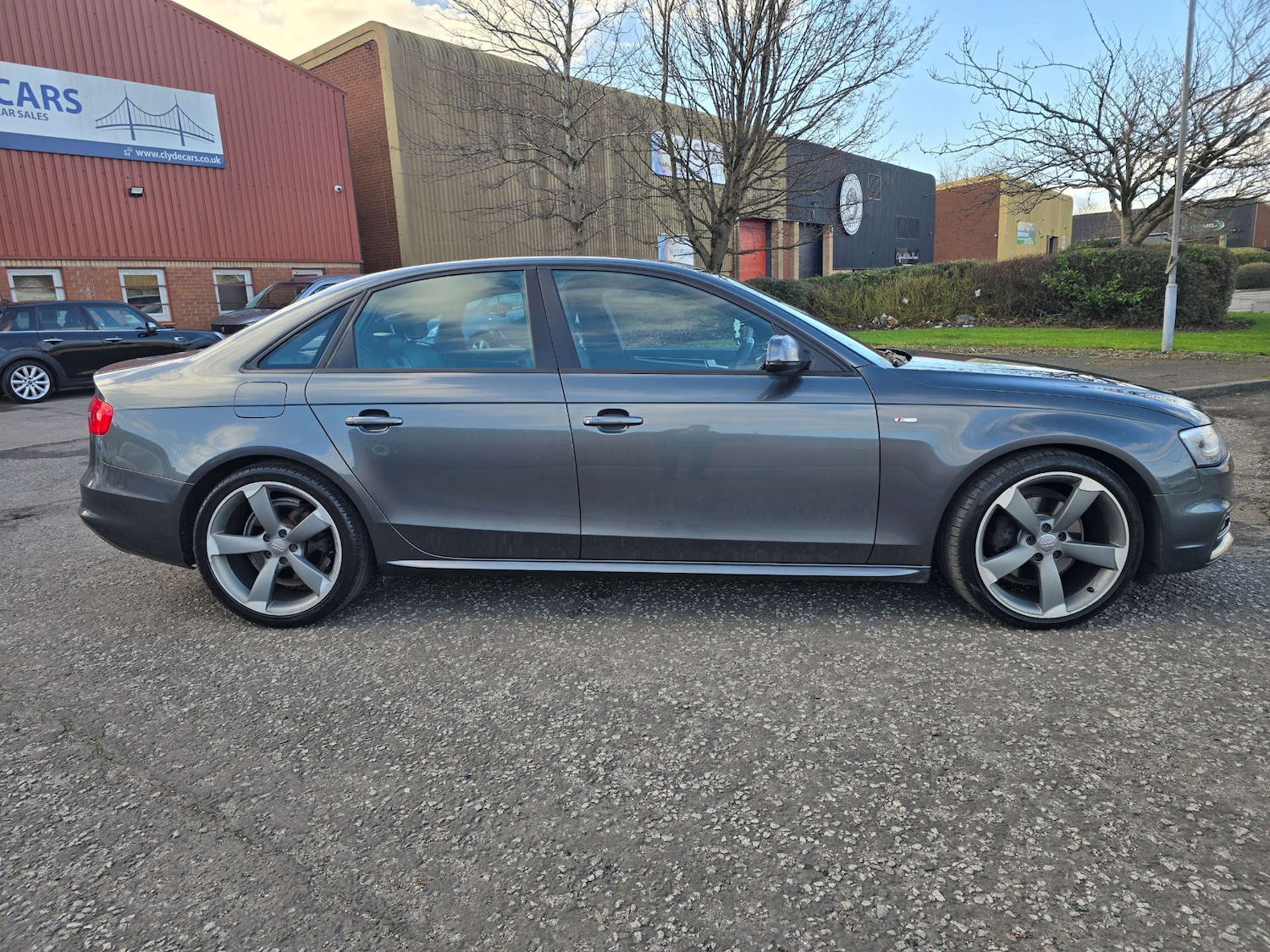 Used Audi A4 2013 for sale - 77793053: Photo 4