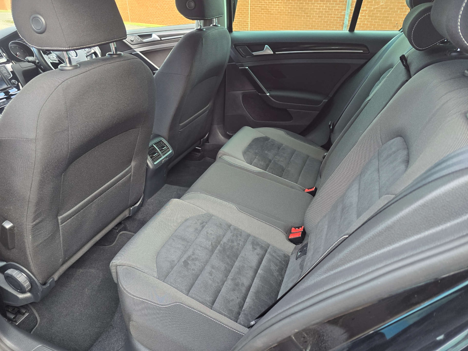 Used Volkswagen Golf 2015 for sale - 75952731: Photo 16