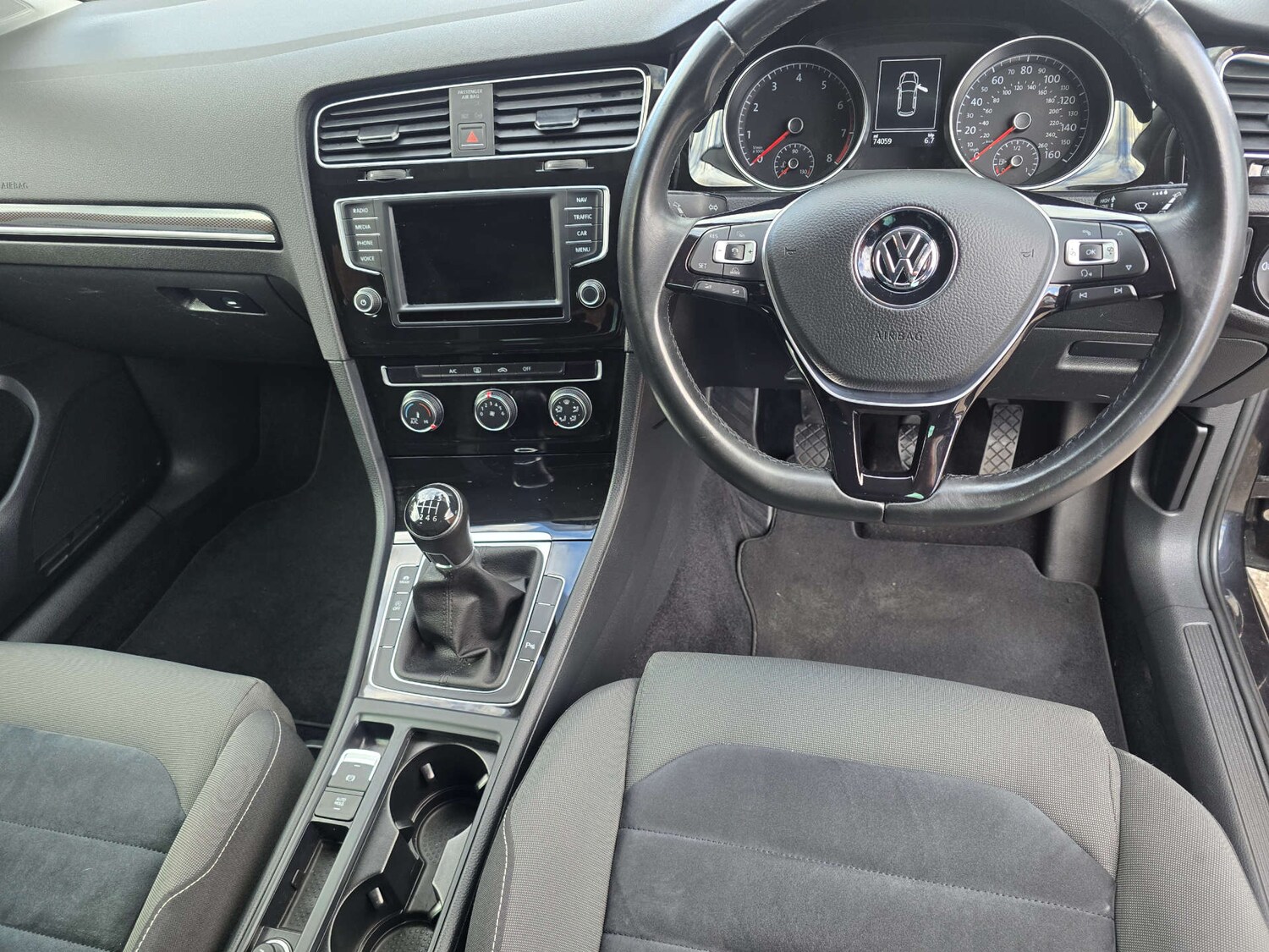 Used Volkswagen Golf 2015 for sale - 75952731: Photo 46