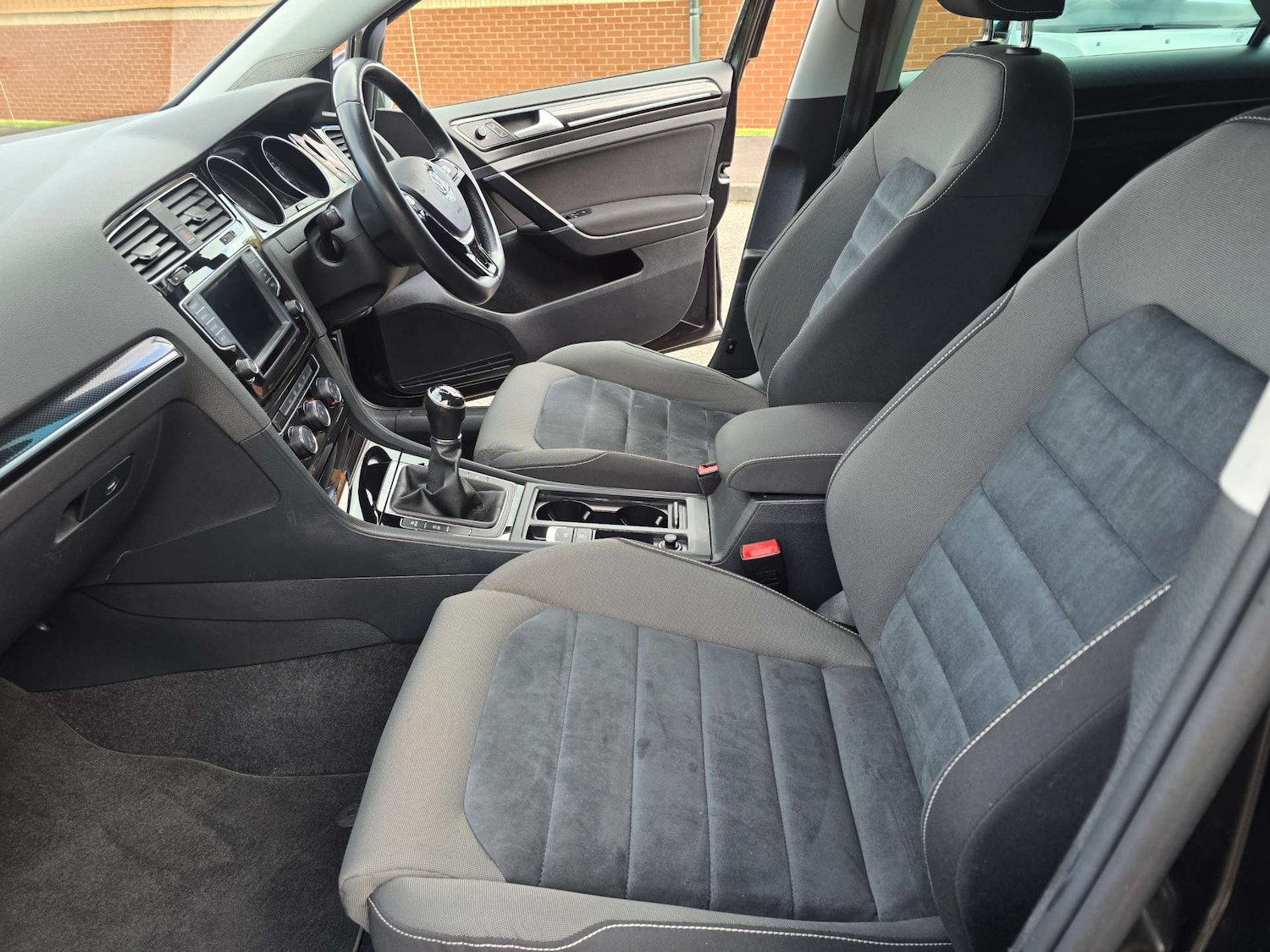 Used Volkswagen Golf 2015 for sale - 75952731: Photo 49