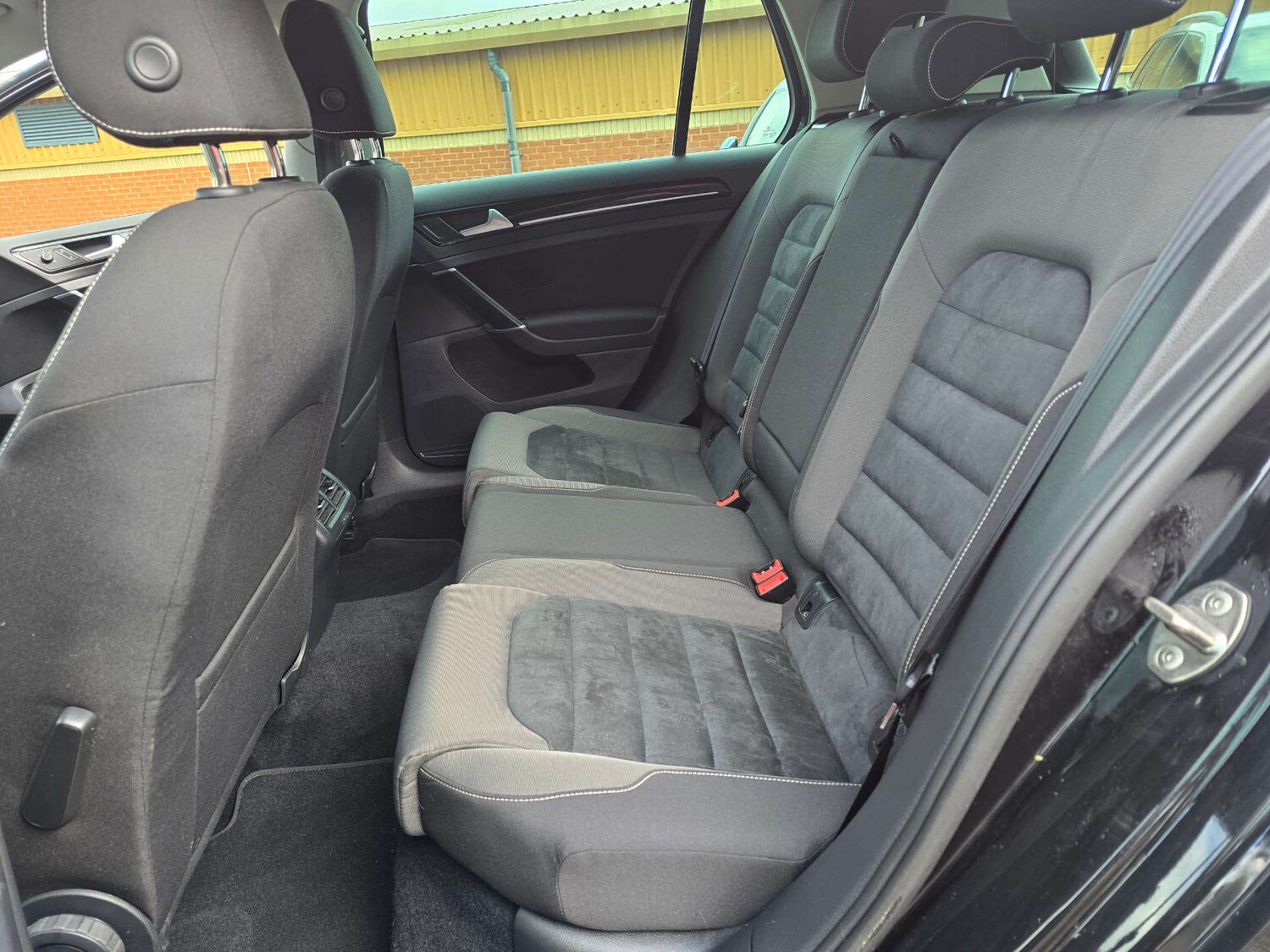 Used Volkswagen Golf 2015 for sale - 75952731: Photo 51