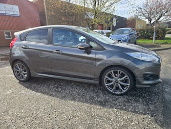 Used Ford Fiesta 2016 for sale - 78219430: Photo