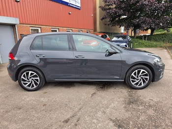 Used Volkswagen Golf 2019 for sale - 79408906: Photo