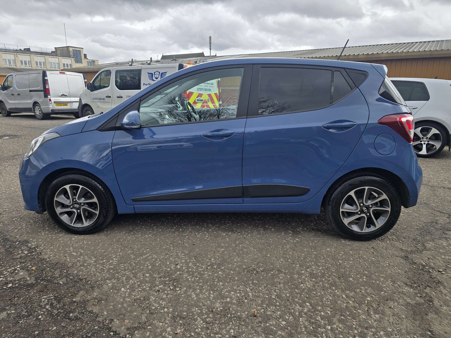 Used Hyundai i10 2017 for sale - 78144604: Photo 29