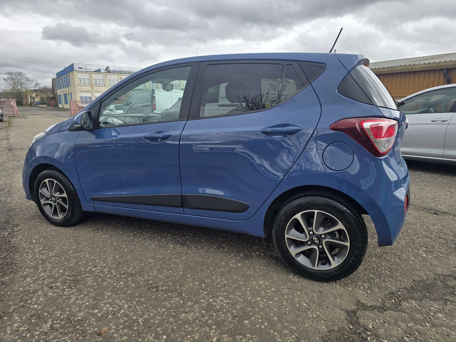 Used Hyundai i10 2017 for sale - 78144604: Photo 30
