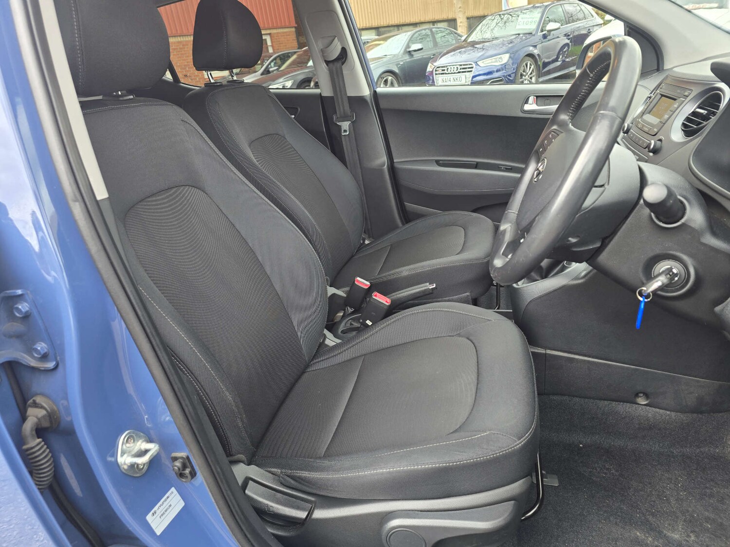 Used Hyundai i10 2017 for sale - 78144604: Photo 43